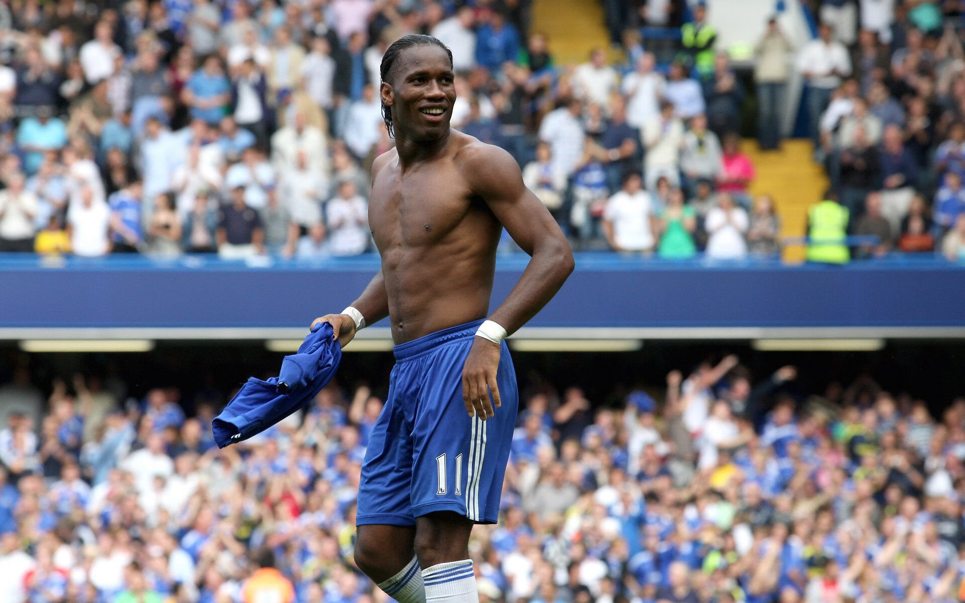 田径赛季选手训练强度增加，田径运动员训练的周期